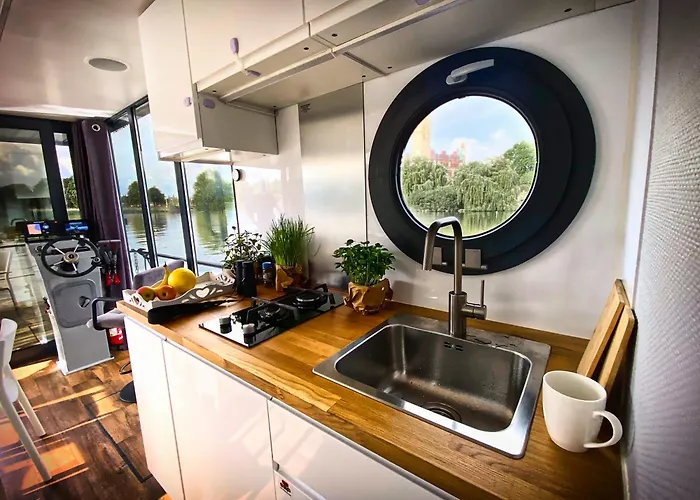 Vindua Marieke - Festlieger Botel